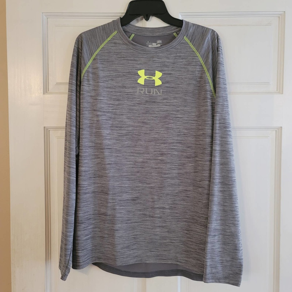Under Armour Fitted HeatGear Long Sleeve Running Shirt - Size L